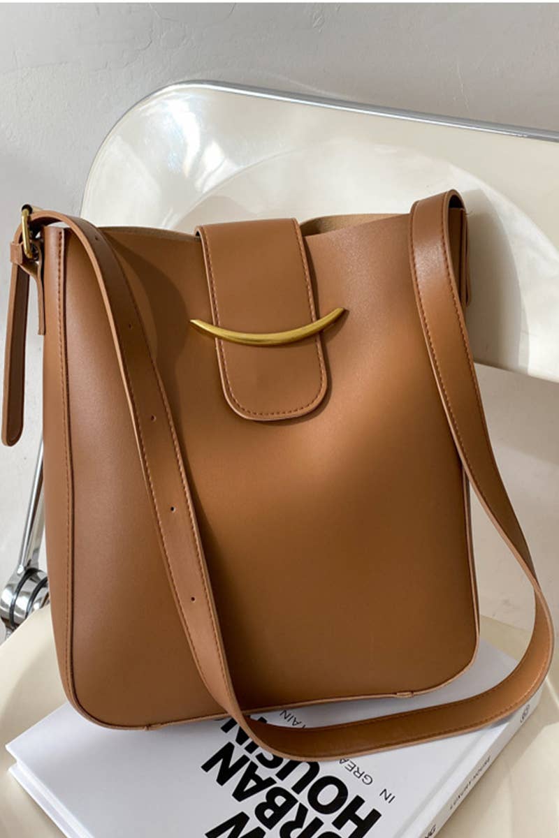 Vera Vegan Shoulder Bag
