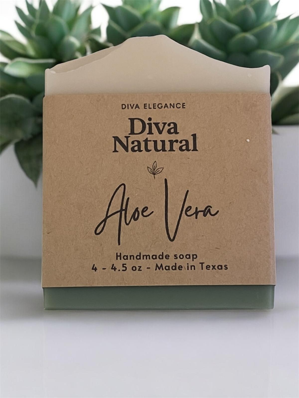 Handmade soap bar, Natural soaps, different scents to choose: Goat Milk / Full Size 4 oz - 4.5 oz